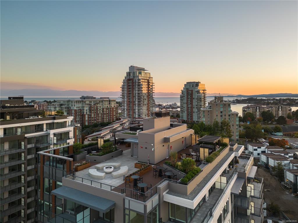 205-369 Tyee Road, Victoria, BC, V9A 0B6