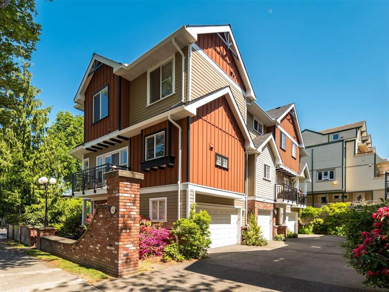 3 - 341 Oswego Street, Victoria BC V8V 5A2