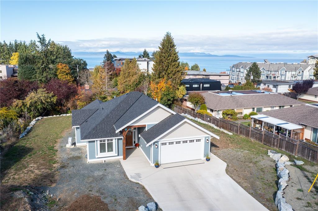 295 Banks Avenue, Parksville, BC, V9P 1K5