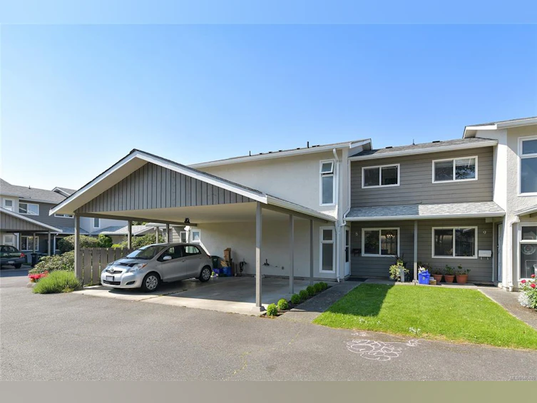 8-400 Culduthel Road, Saanich, BC, V8Z 1G1