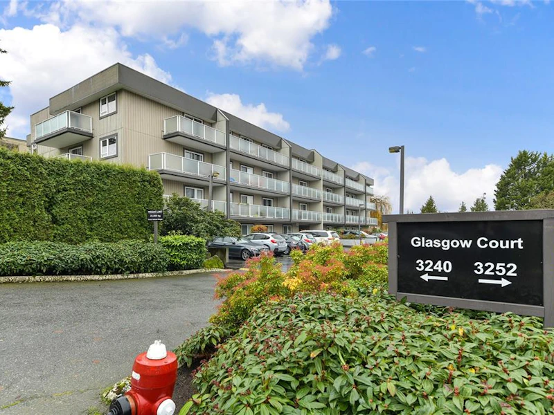 409 - 3240 Glasgow Avenue, Saanich BC V8X 1M2