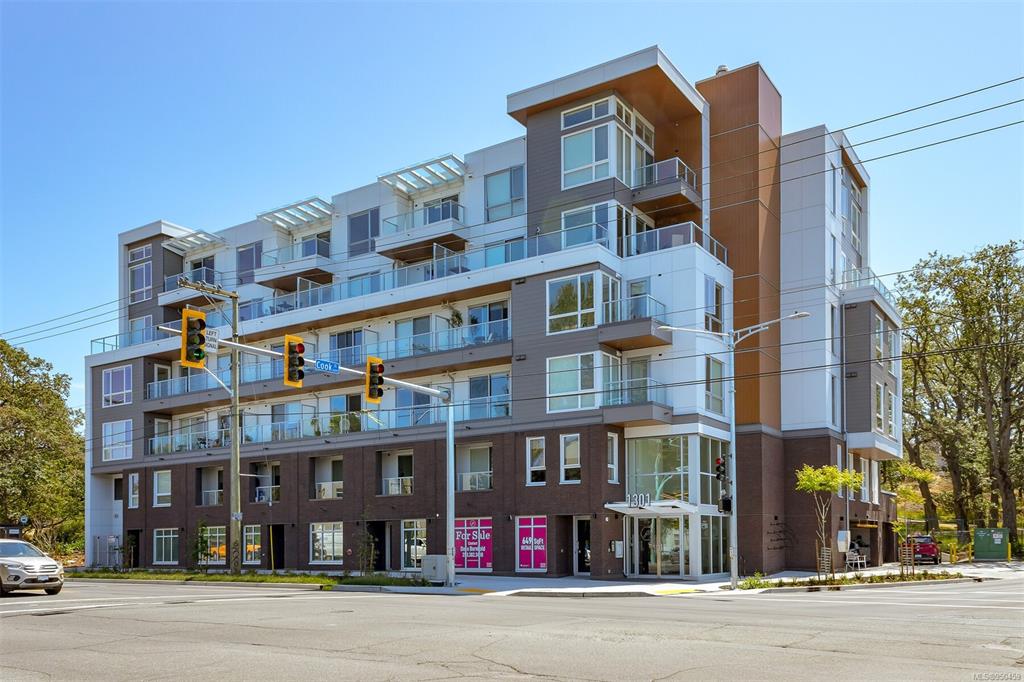 411-1301 Hillside Avenue, Victoria, BC, V8T 0E3