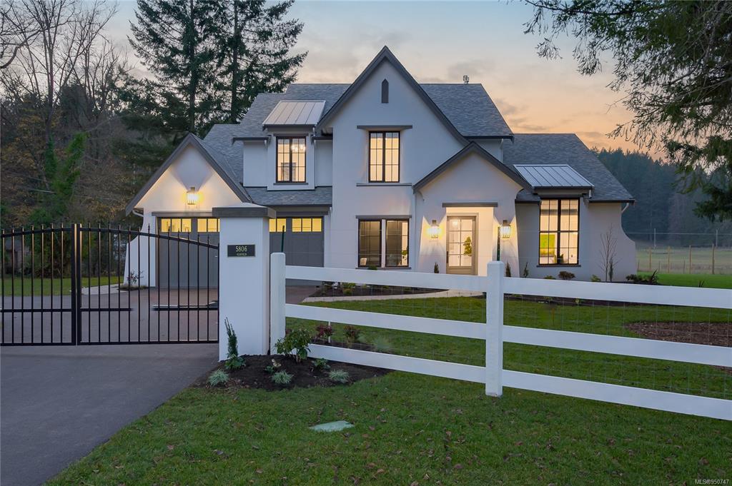 5806 Oldfield Road, Saanich, BC, V9E 2A5
