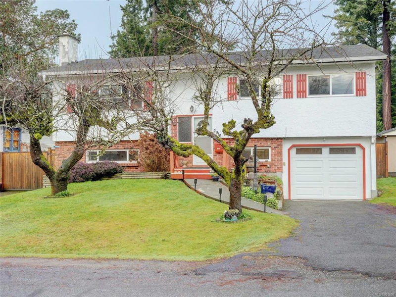 2916 Yeta Terrace, Colwood BC V9B 2C2