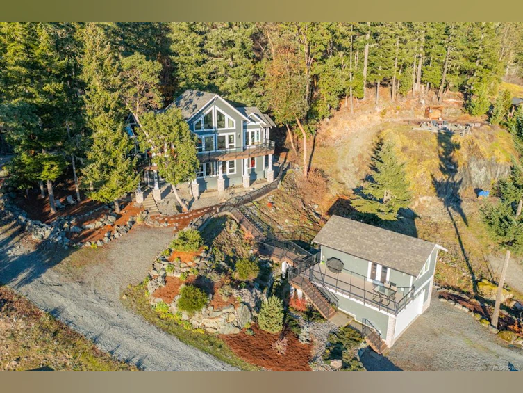 9245 Kestrel Drive, Lake Cowichan, BC, V0R 2G1
