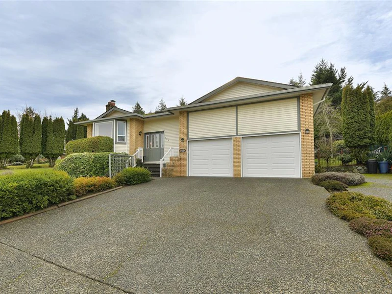 565 Tory Place, Colwood BC V9C 3S3