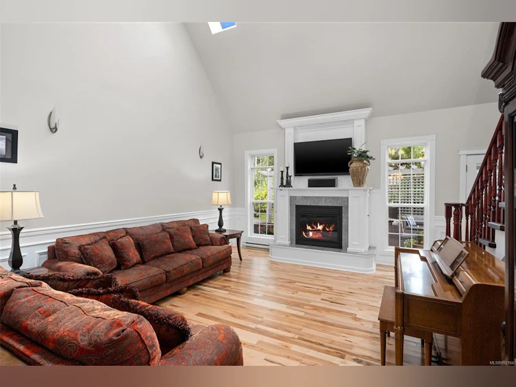 985 Dogwood Road, North Saanich, BC, V8L 5Z9 - 6