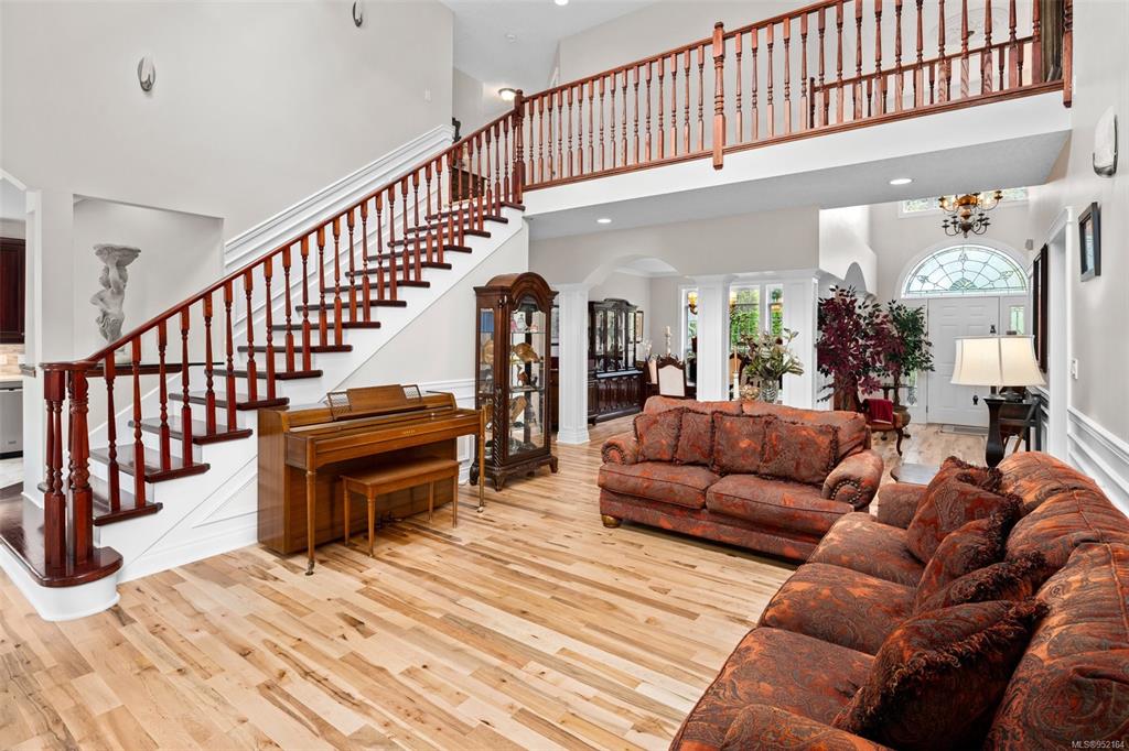 985 Dogwood Road, North Saanich, BC, V8L 5Z9 - 7