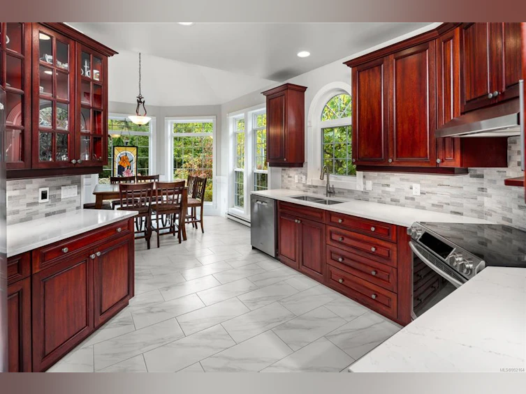 985 Dogwood Road, North Saanich, BC, V8L 5Z9 - 11