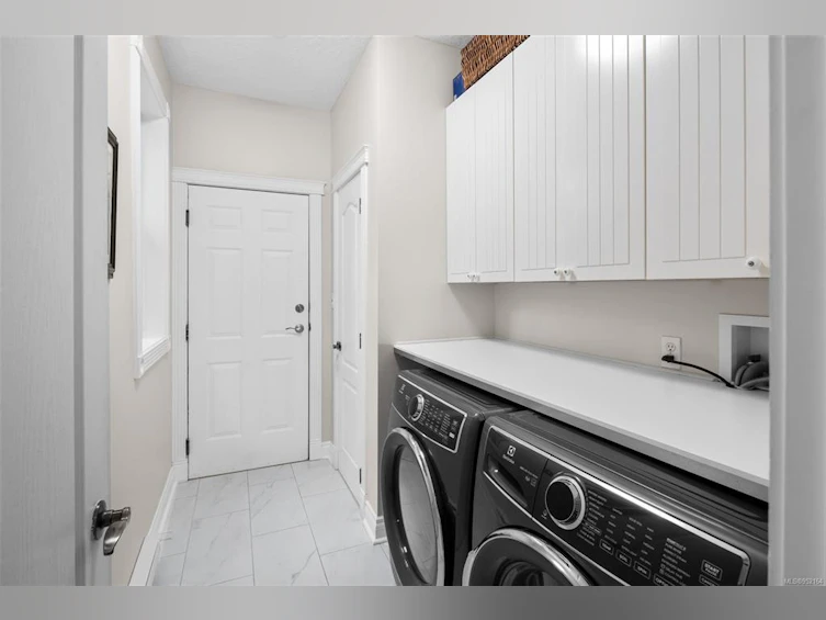 985 Dogwood Road, North Saanich, BC, V8L 5Z9 - 12