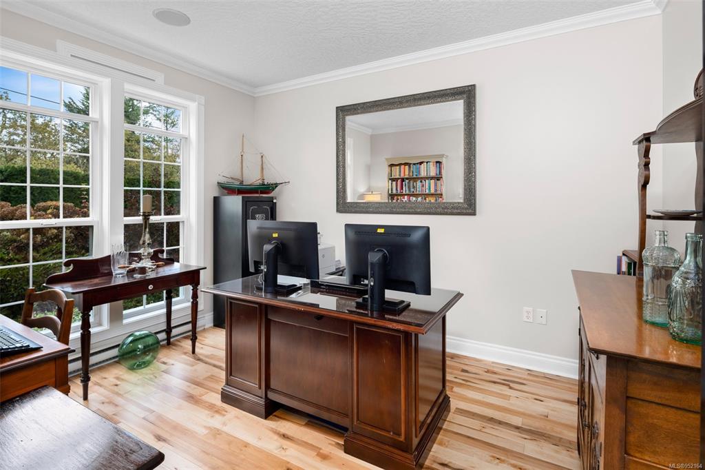 985 Dogwood Road, North Saanich, BC, V8L 5Z9 - 13