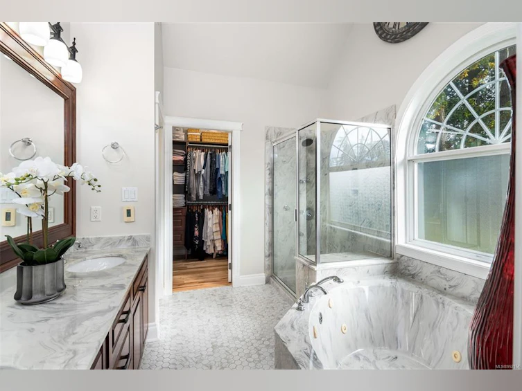 985 Dogwood Road, North Saanich, BC, V8L 5Z9 - 17