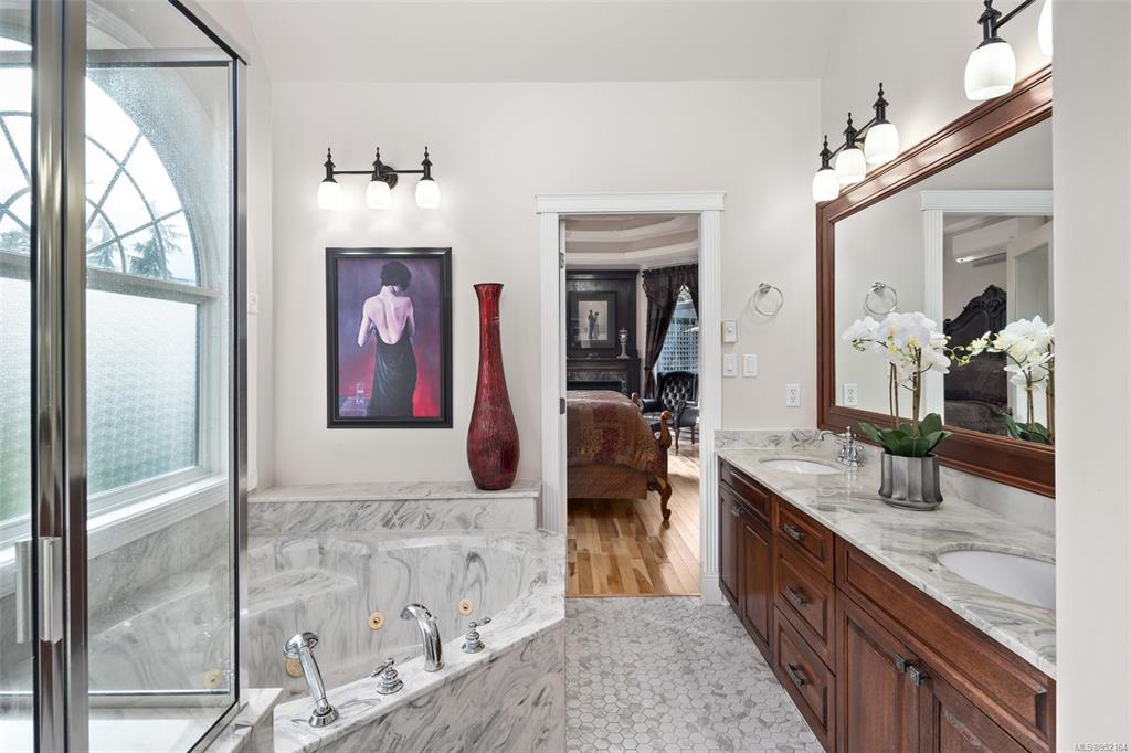 985 Dogwood Road, North Saanich, BC, V8L 5Z9 - 18