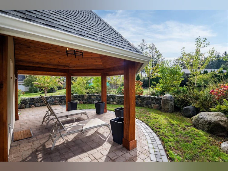 985 Dogwood Road, North Saanich, BC, V8L 5Z9 - 37