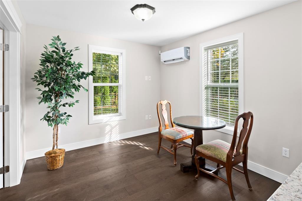985 Dogwood Road, North Saanich, BC, V8L 5Z9 - 44