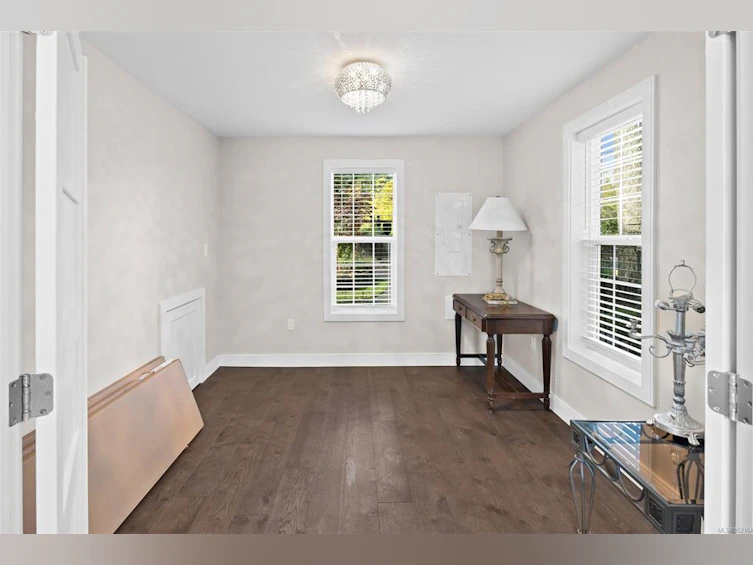 985 Dogwood Road, North Saanich, BC, V8L 5Z9 - 45