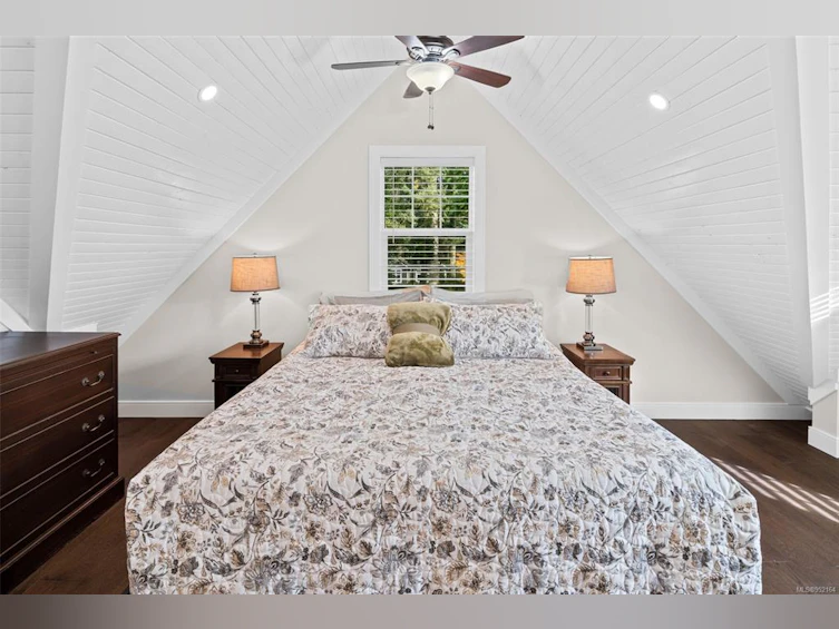 985 Dogwood Road, North Saanich, BC, V8L 5Z9 - 46
