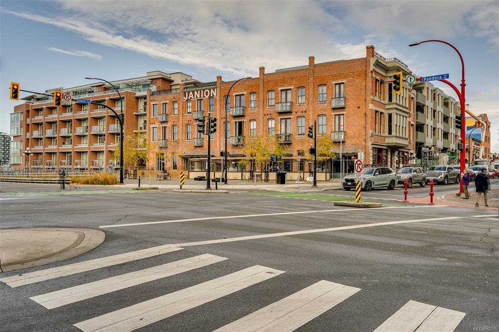 M05-456 Pandora Avenue, Victoria, BC, V8W 0E3