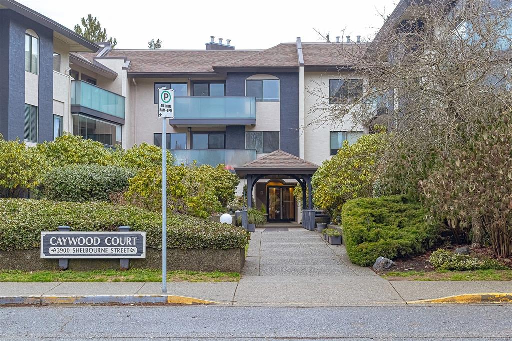 310-3900 Shelbourne Street, Saanich, BC, V8P 4H8