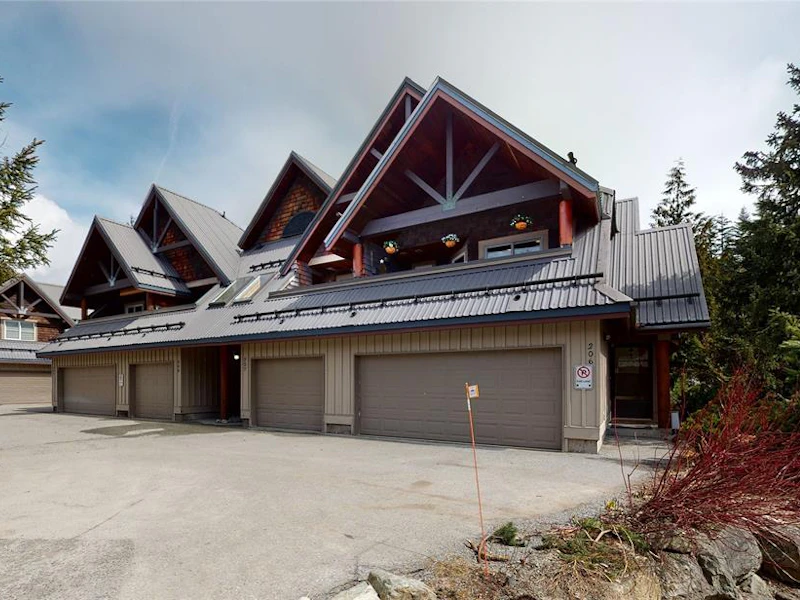 206 - 2222 Castle Drive, Whistler BC V0N 1B2