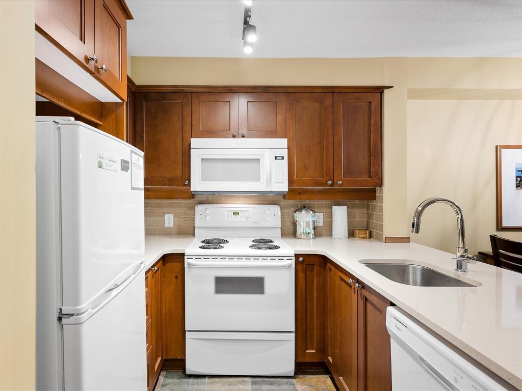 309G2-4653 Blackcomb Way, Whistler, BC, V8E 0Y9