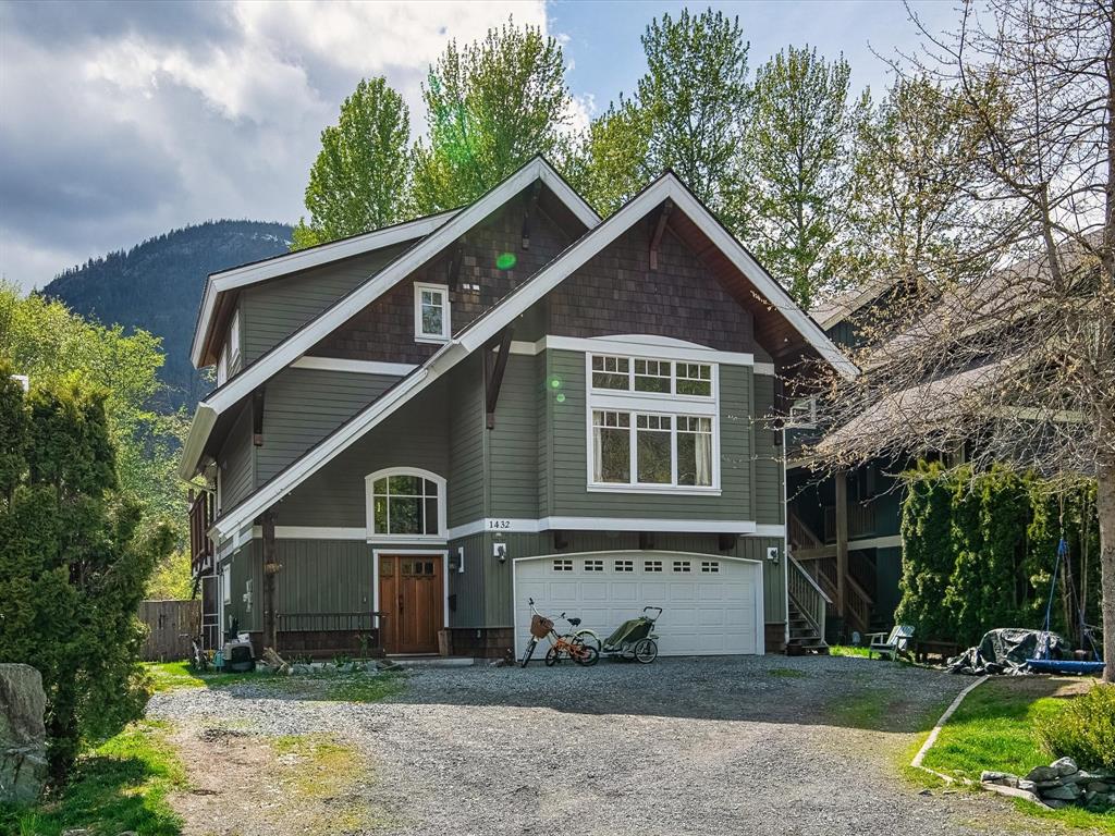 1432 Alder Drive, Pemberton, BC, V0N 2L0