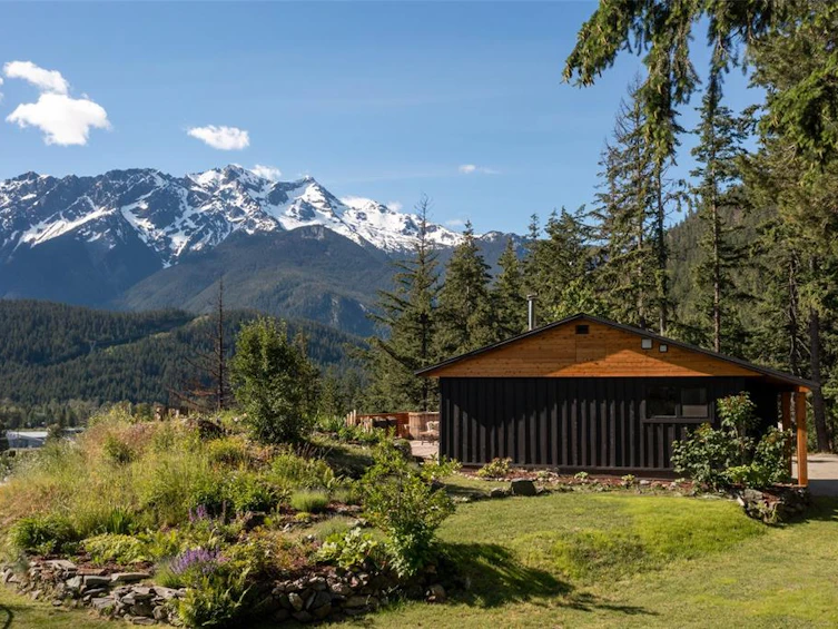 1370 Fernwood Drive, Pemberton, BC, V0N 2L0