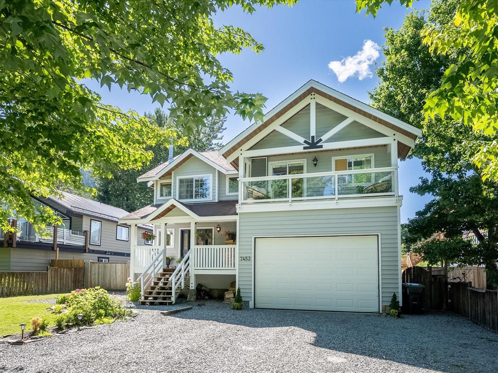 7453 Aspen Boulevard, Pemberton, BC, V0N 2L0