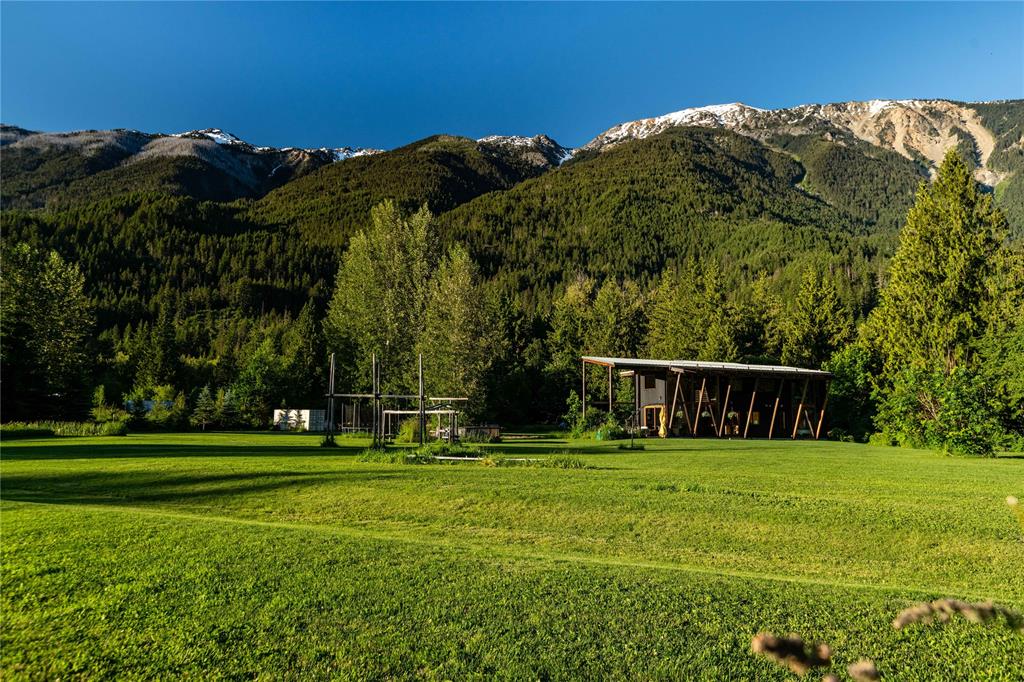 390 Dill Road, Pemberton, BC, V0N 2L2