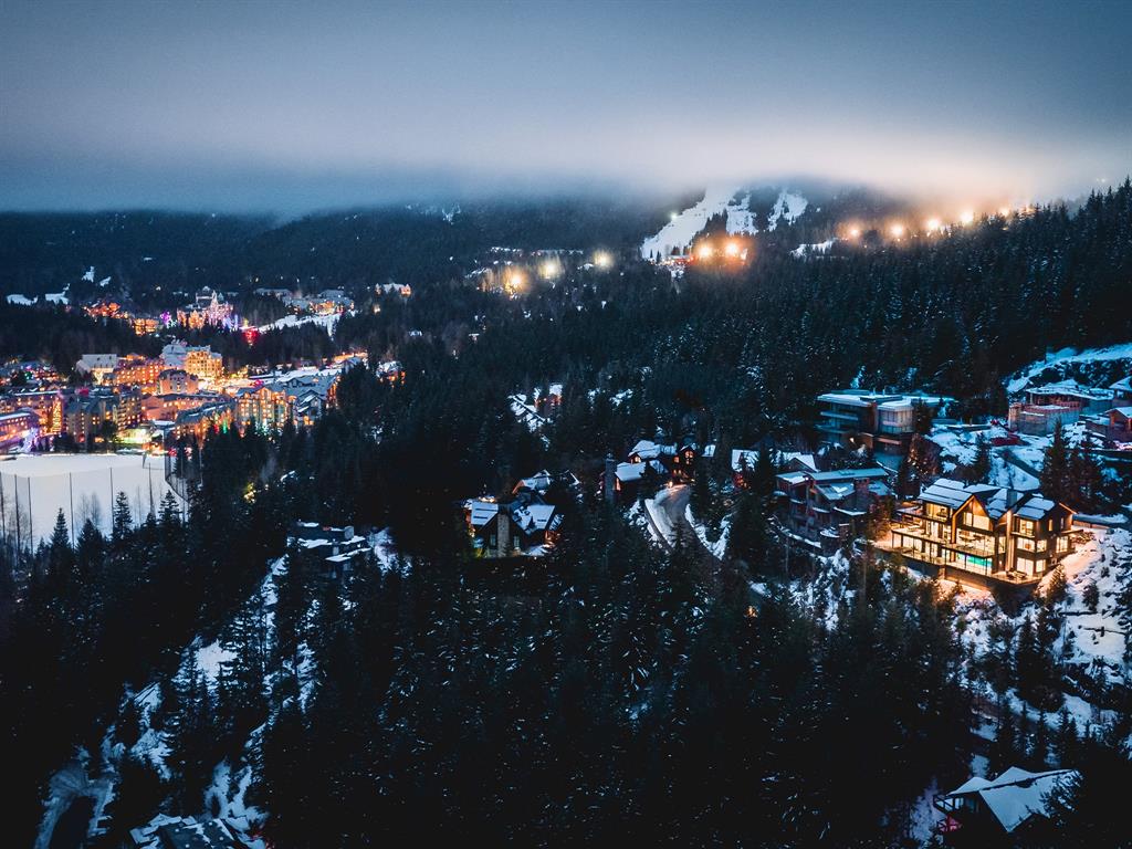 3824 Sunridge Drive, Whistler, BC, V8E 0W1