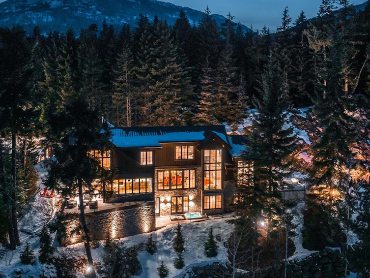 7457 Treetop Lane, Whistler, BC, V8E 0E9