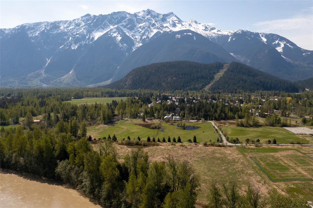 1 Lot 1 Dl 165 Fraser Road, Pemberton, BC, V0N 2L0