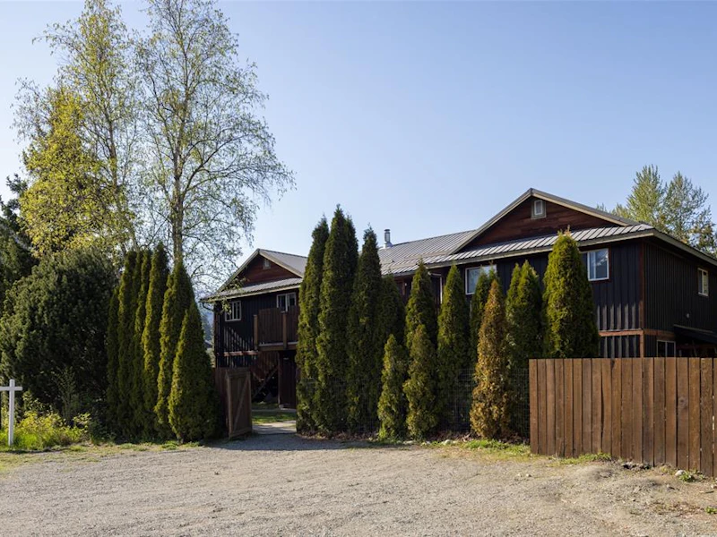 1433 Willow Drive, Pemberton BC V0N 2L1