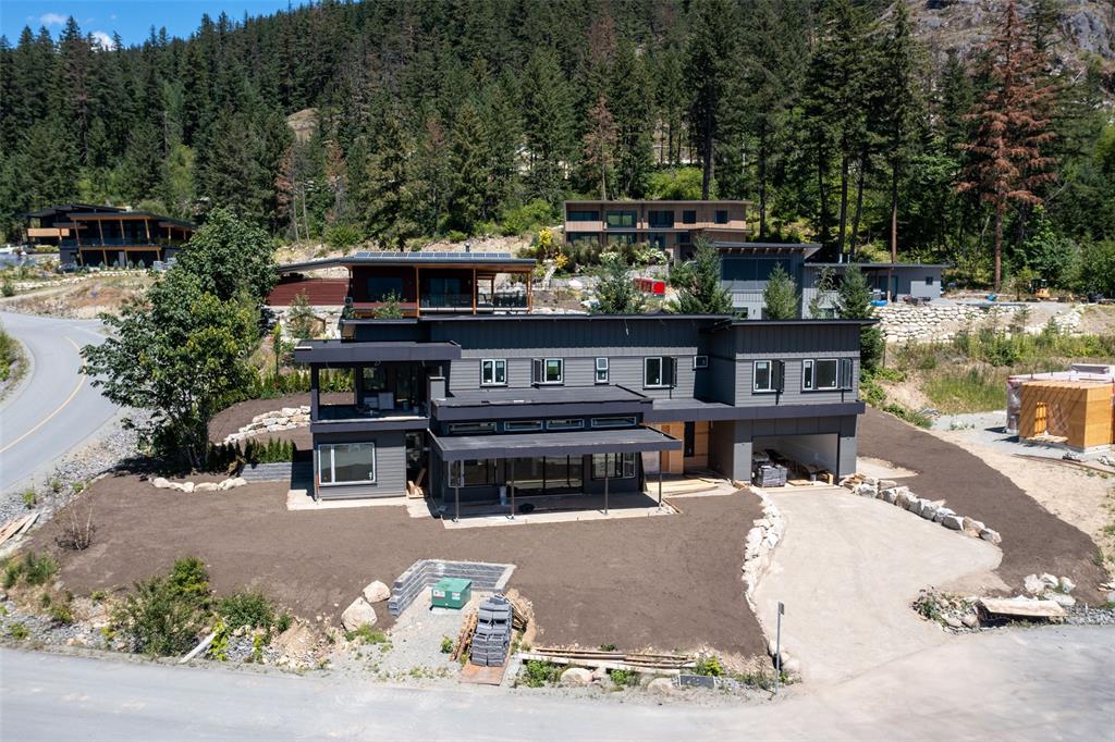 1608 Sisqa Peak Drive, Pemberton, BC, V0N 2L1