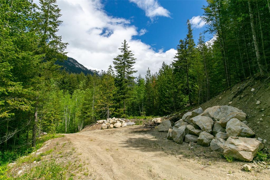 8954 Pemberton Portage Road, Pemberton, BC, V0N 1L0