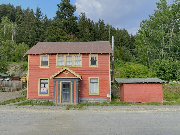 3880 Pioneer Road, Pemberton, BC, V0K 1P0
