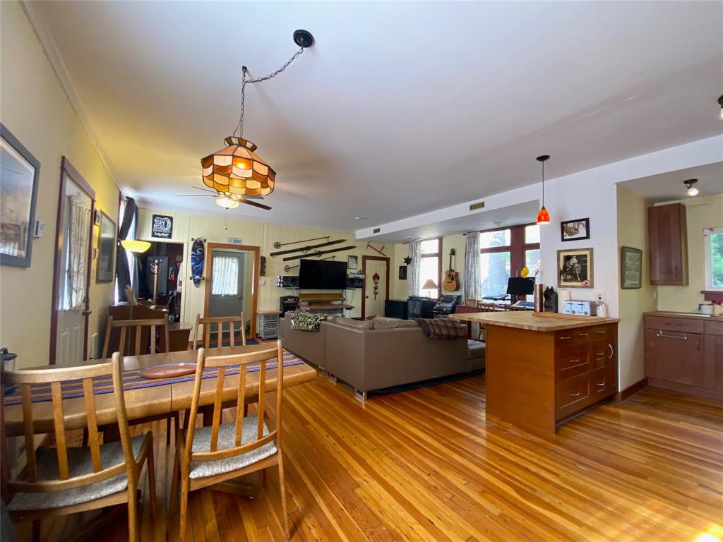 3880 Pioneer Road, Pemberton, BC, V0K 1P0 - 3