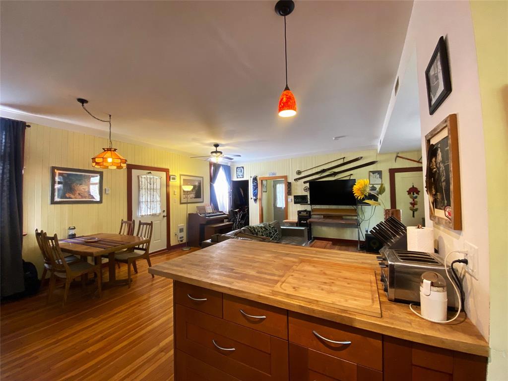 3880 Pioneer Road, Pemberton, BC, V0K 1P0 - 5