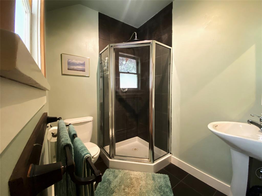 3880 Pioneer Road, Pemberton, BC, V0K 1P0 - 11