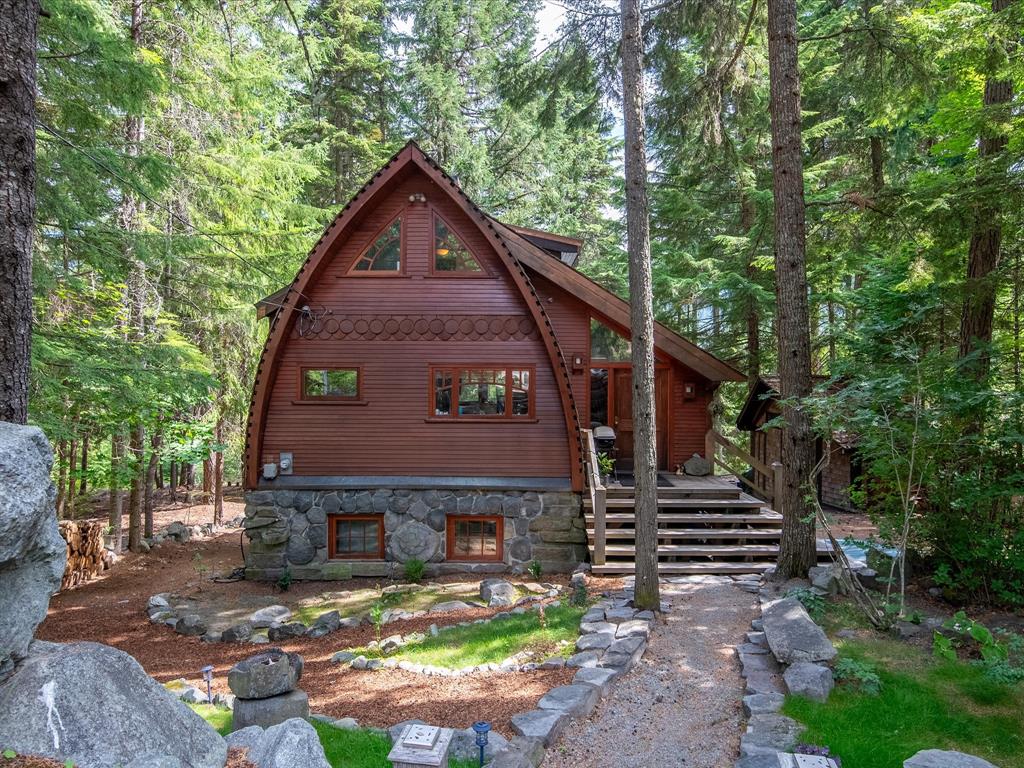 9275 Emerald Drive, Whistler, BC, V8E 0G5