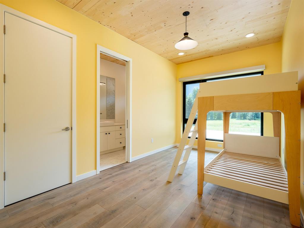 3085 Lois Road, Pemberton, BC, V0N 2L2 - 16
