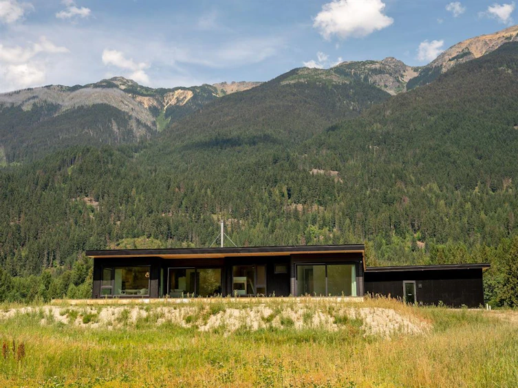 3085 Lois Road, Pemberton, BC, V0N 2L2 - 24