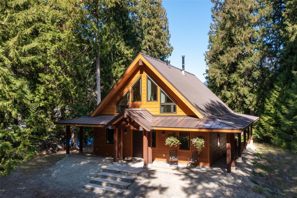 1033 Cedar Grove Road, Pemberton, BC, V0N 2L2