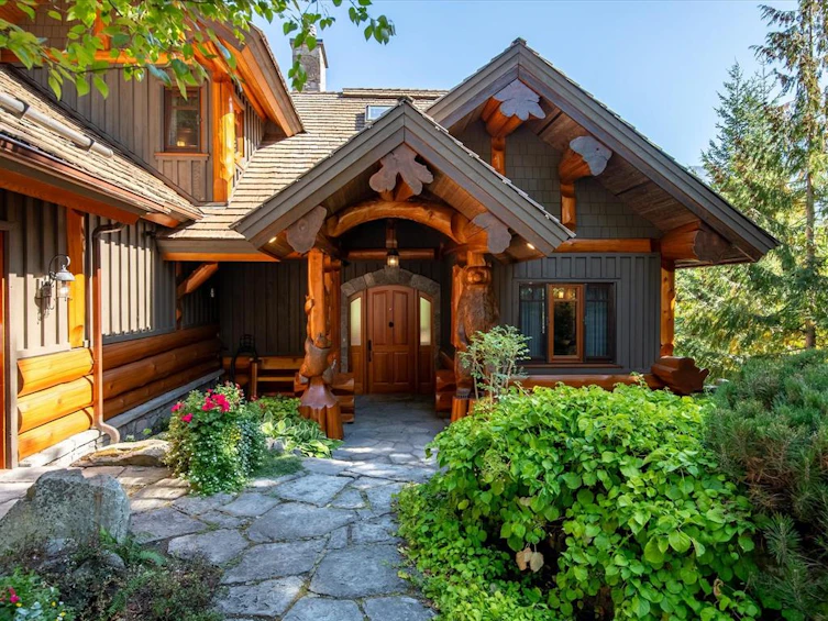 7448 Treetop Lane, Whistler, BC, V8E 0E9 - 4