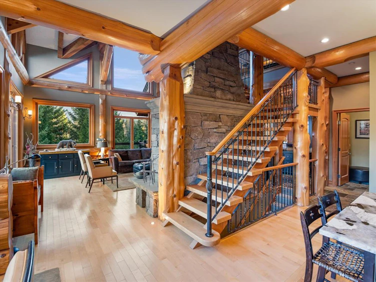 7448 Treetop Lane, Whistler, BC, V8E 0E9 - 10