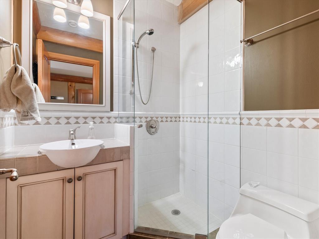 7448 Treetop Lane, Whistler, BC, V8E 0E9 - 23