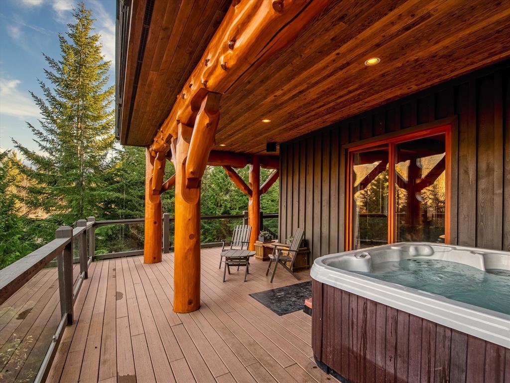 7448 Treetop Lane, Whistler, BC, V8E 0E9 - 29