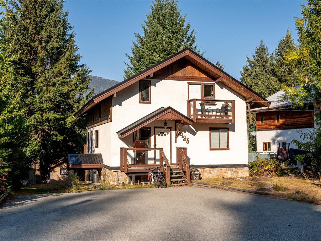 7425 Ambassador Crescent, Whistler, BC, V8E 0E4