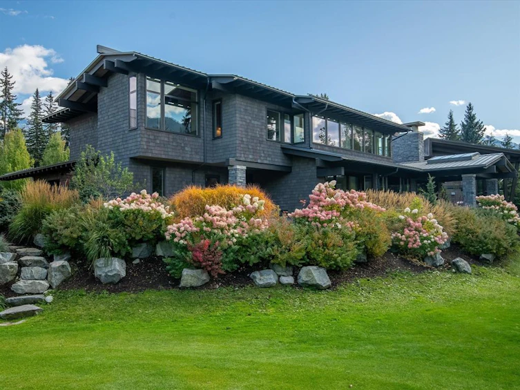 8072 Cypress Place, Whistler, BC, V8E 1J9
