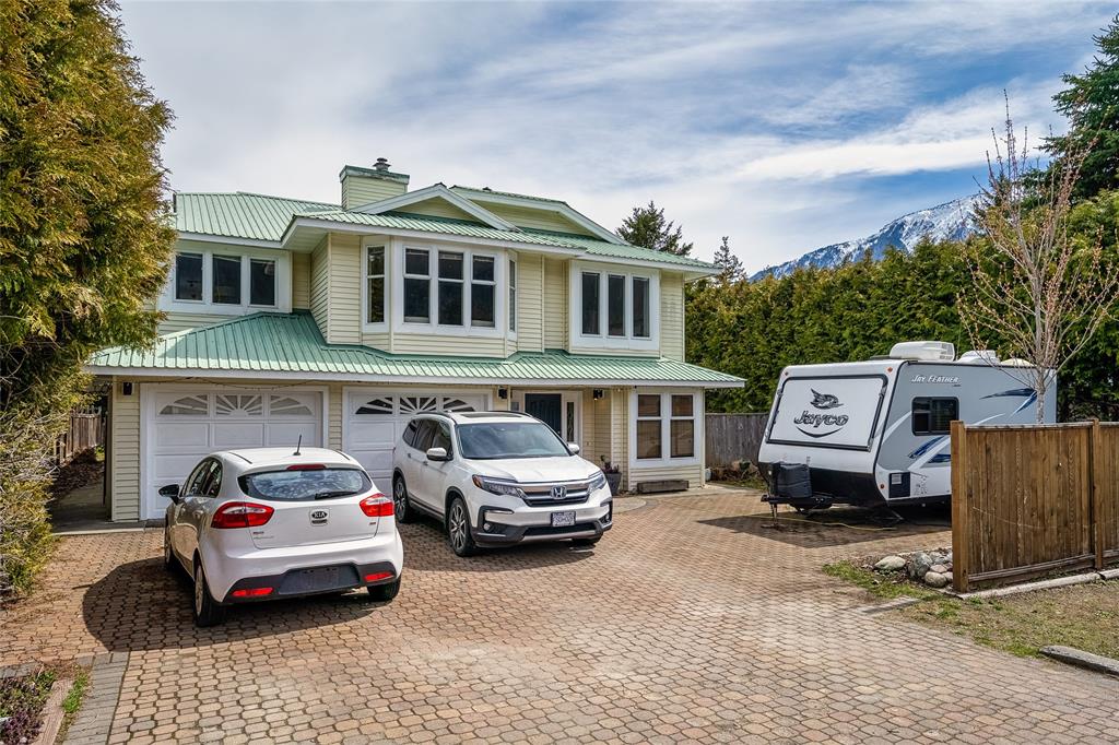 7392 Larch Street, Pemberton, BC, V0N 2L0